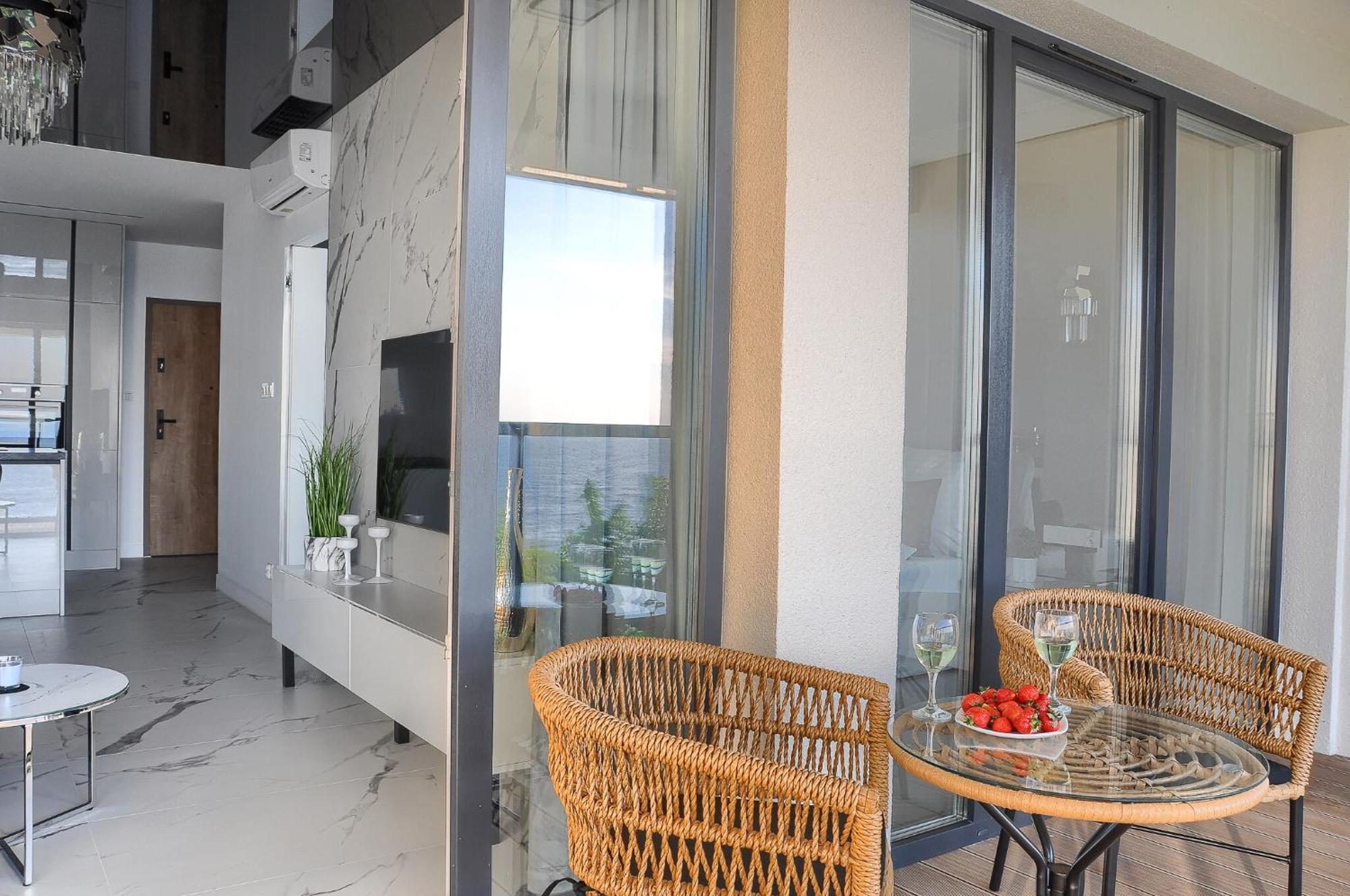 Apartament Z Widokiem Na Morze- Ustronie Apartments Nadmorski Luksus Apartamenty Ustronie Morskie Kültér fotó